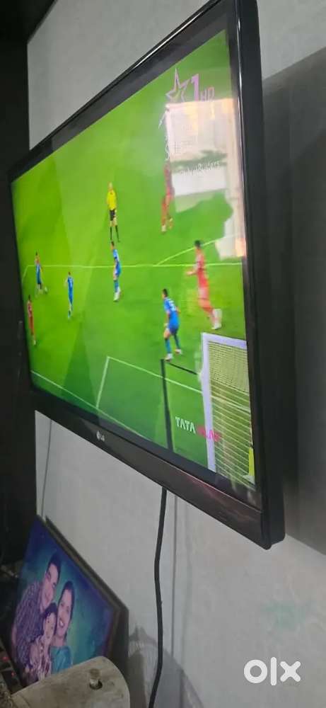 LG 32 inch, full 1080 HD TV,very good in condition