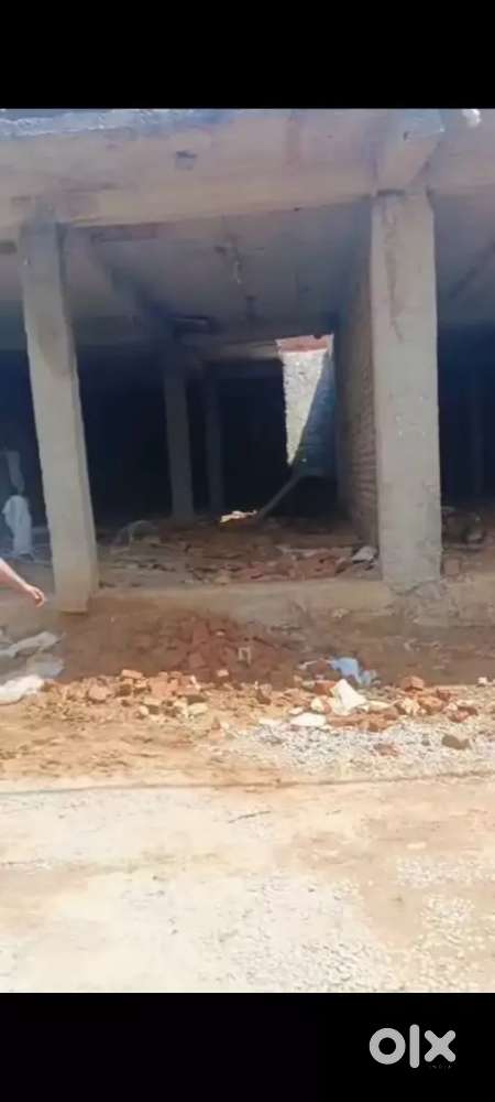 शताब्दीपुरम G ब्लॉक me 20/50 का मकान बना के दे रहे है