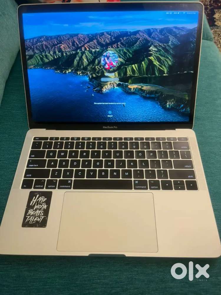 MacBook Pro 2018 13-inch  256GB  8GB  Core i5  Excellent Condition