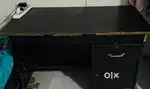 Desktop table