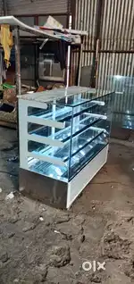 Sweet display counter and kitchen equipment