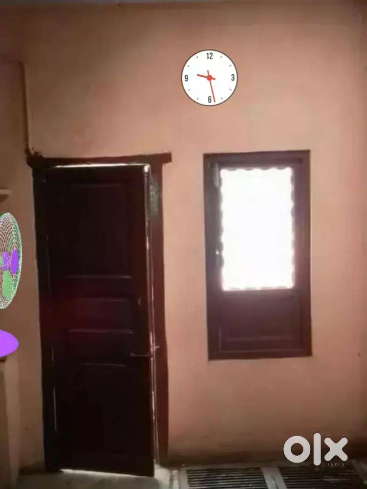 Home ner GoldenTemple Amritsar(ਇੱਕ floor 6.5 ਲੱਖ ਦਾ)(ਪੂਰਾ ਮਕਾਨ 14 ਲੱਖ)