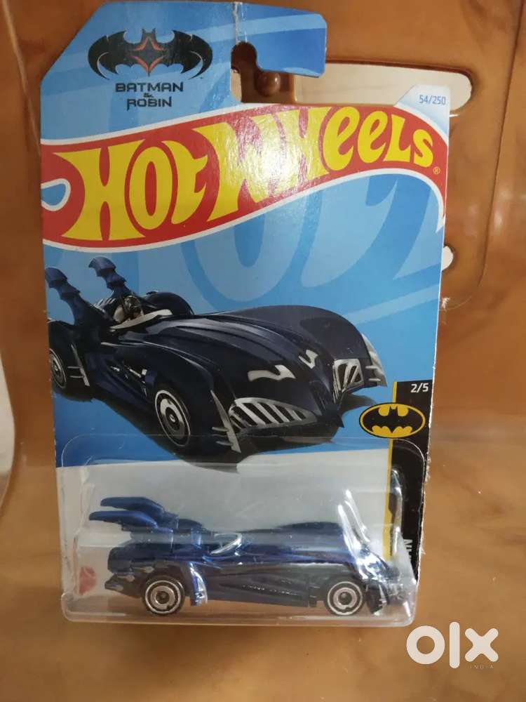 Hotwheels (Batman & Robin batmobile )