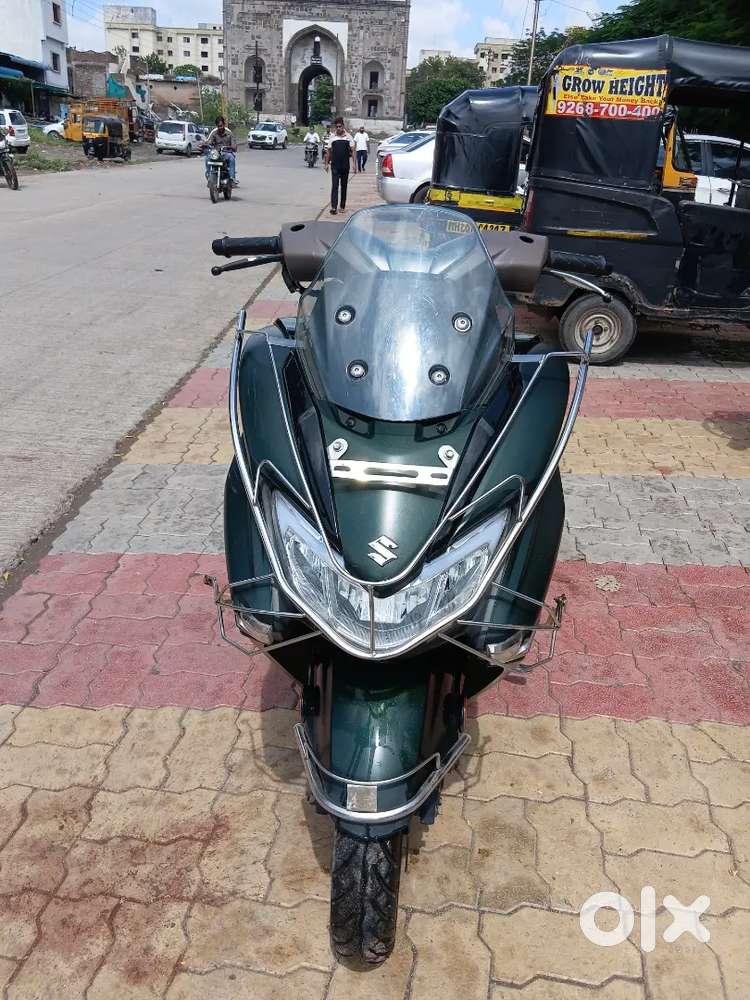 14/03/2023 model good condition new tyer green mad colour one hand use