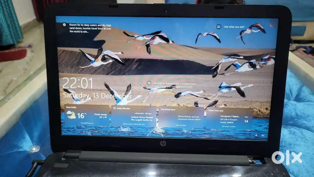 Laptop HP ka Black clour  me