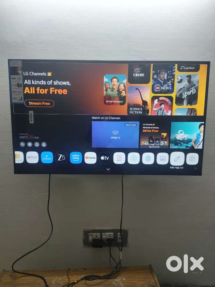 43inch 4kUHD webos magic remote voice control wifi and Bluetooth ARC