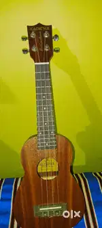 I'm selling my ukulele because I'm thinking to buy a guitar.