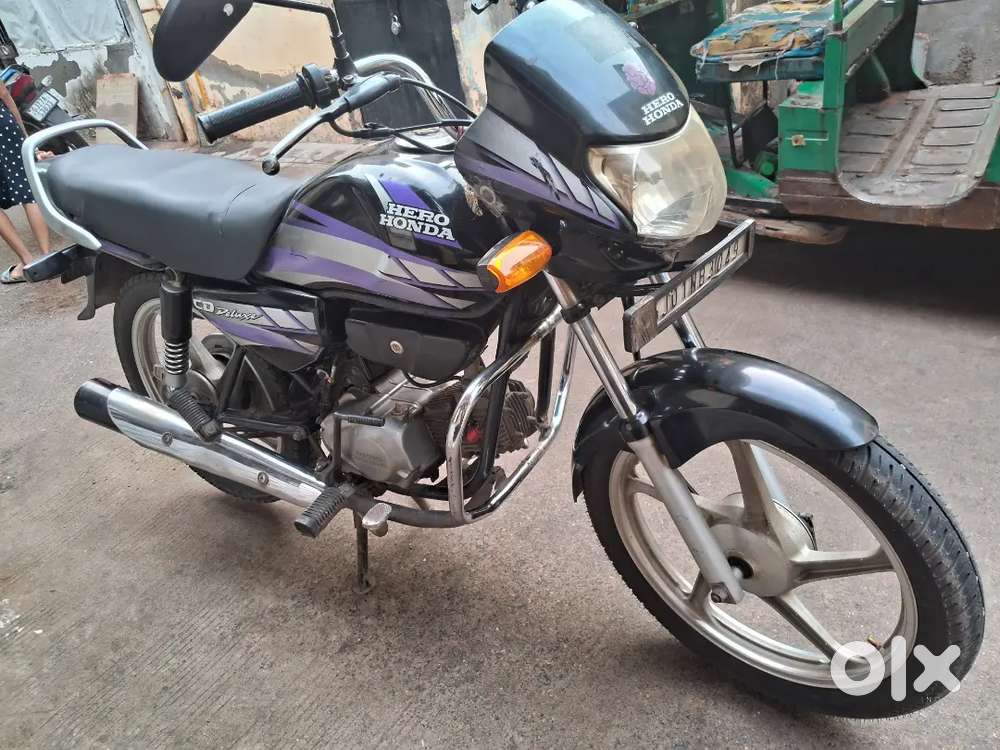 Hero Honda CD DELUX bike