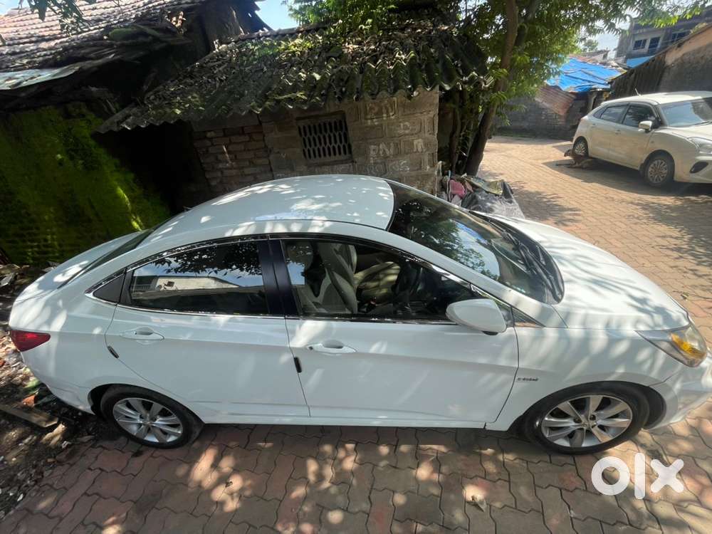Hyundai Verna 2012