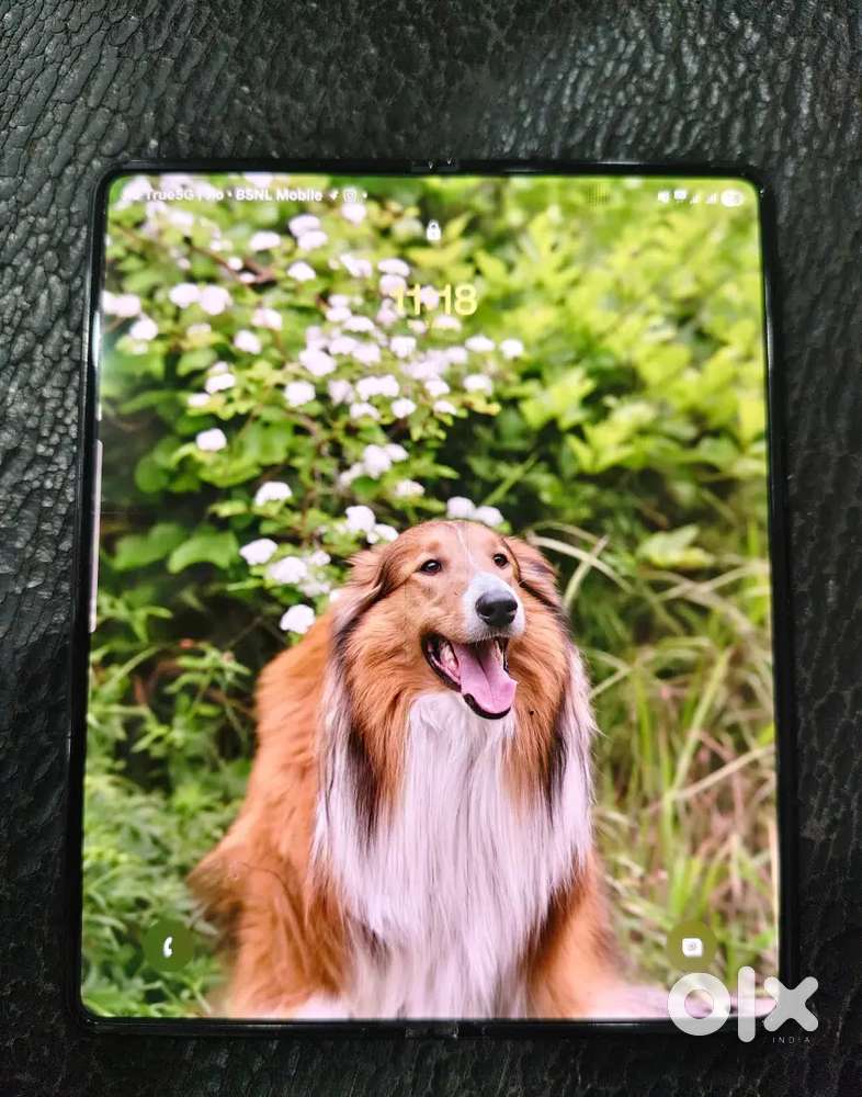 samsun z fold 3 ..12 ram 256 gb Warranty 3 mnth bacha ha