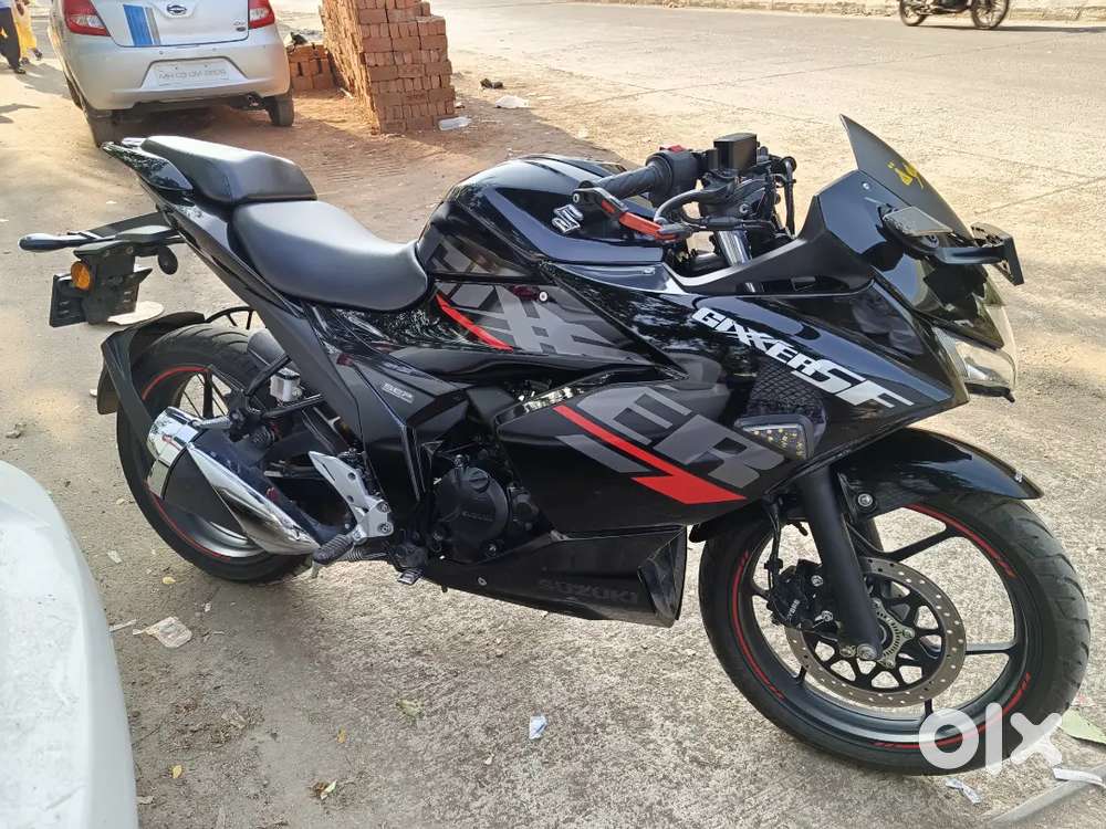 Suzuki Gixxer SF 155 in New Condition and Less Driven.