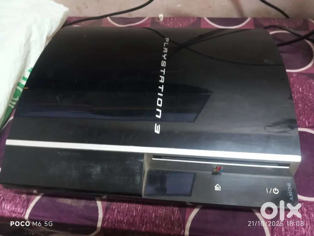 PS3 500 GB  Fatt model Gaming Console