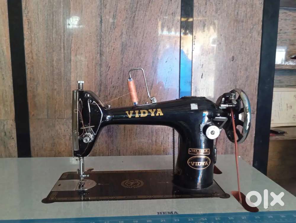 VIDYA TA1-103K Heavy Duty Manual Sewing Machine with Table