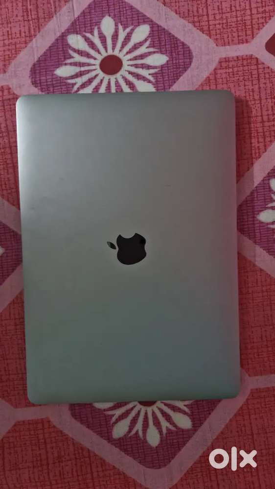 Macbook M1