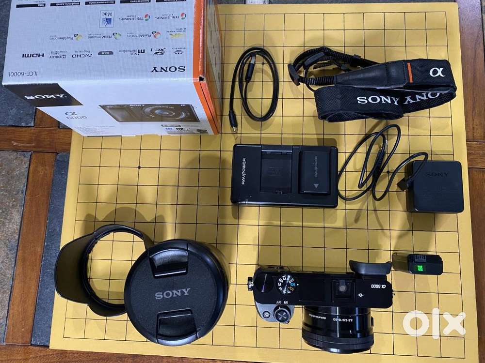 Like New - Sony A6000  with 2 Lenses - 18-105mm G OSS and 16-50mm kit