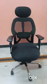 Ergonomic Office Wheel Chair with headrest, comfort cushion, Arm rest