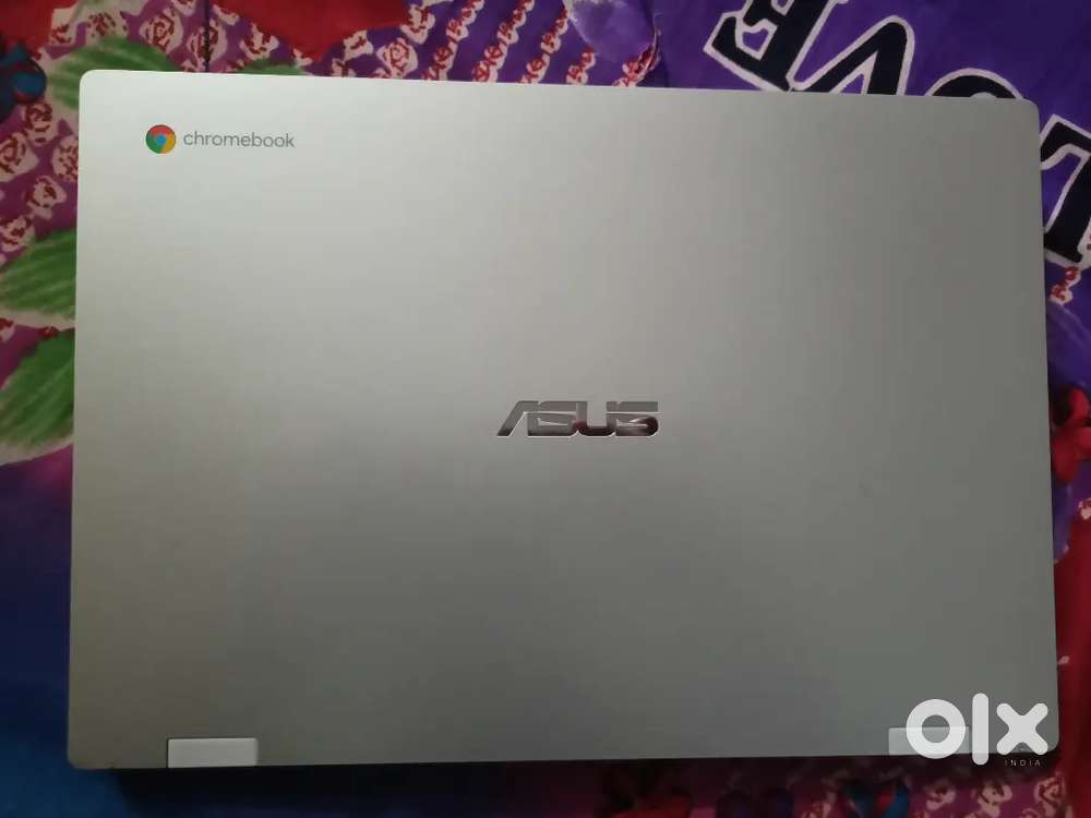 Notebook pc (intelcore) chromebook