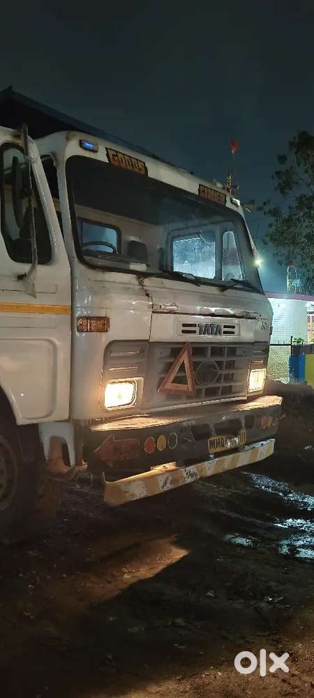 Tata LPK 2518