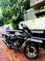pulsar 220 gud condition