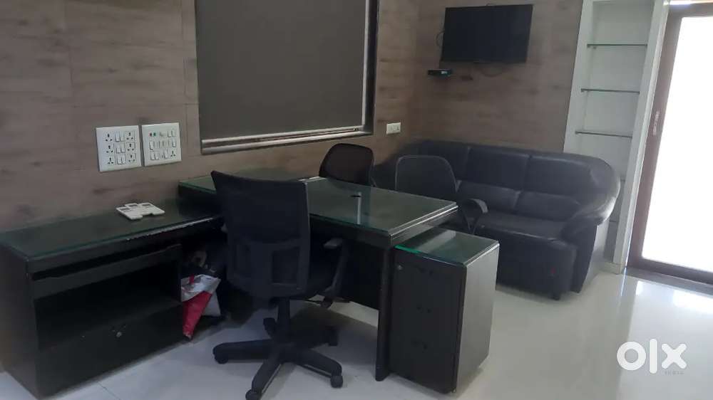 Office table