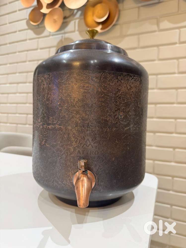 Copper water container