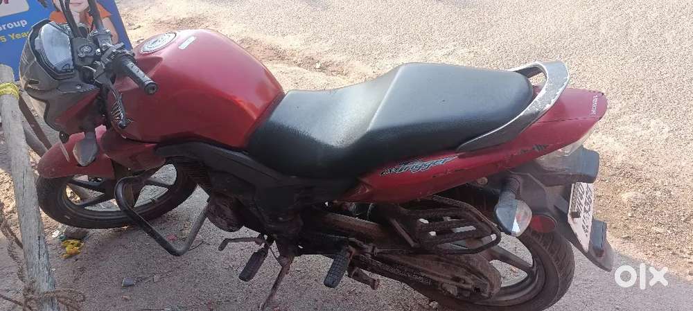 HONDA CB TRRIGER SALE GOOD CONDITION