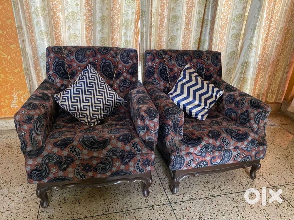 2 single seater sofa