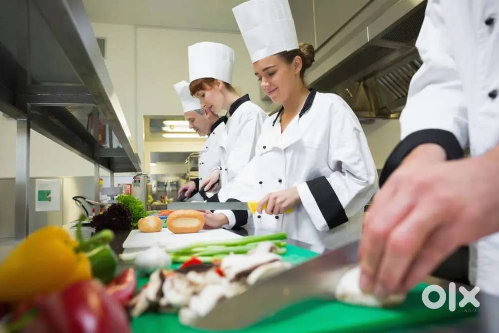 Kitchen helper & asst Cook