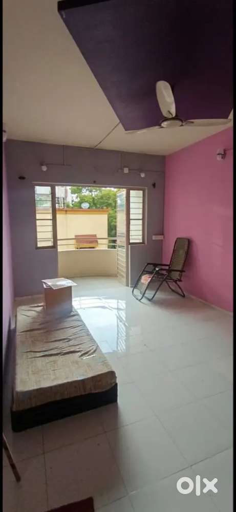 With lift, Recently Coloured, Prime location