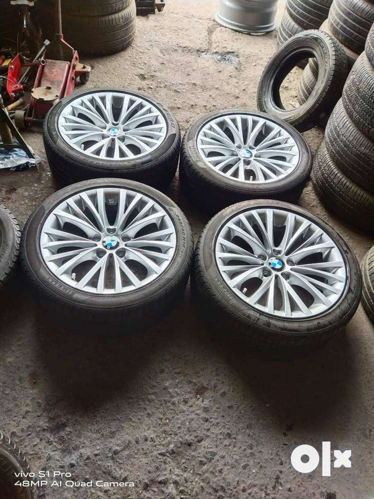 BMW ALLOY WHEELS ALMOST NEW CONDITION