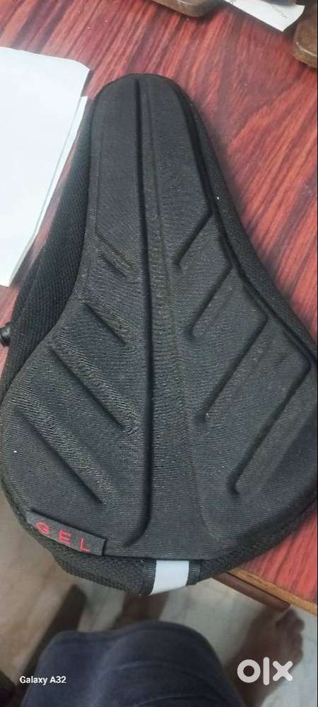 Gel Padded Bicycle Seat Cover – Anti-Slip, Shock Absorbing Cushion