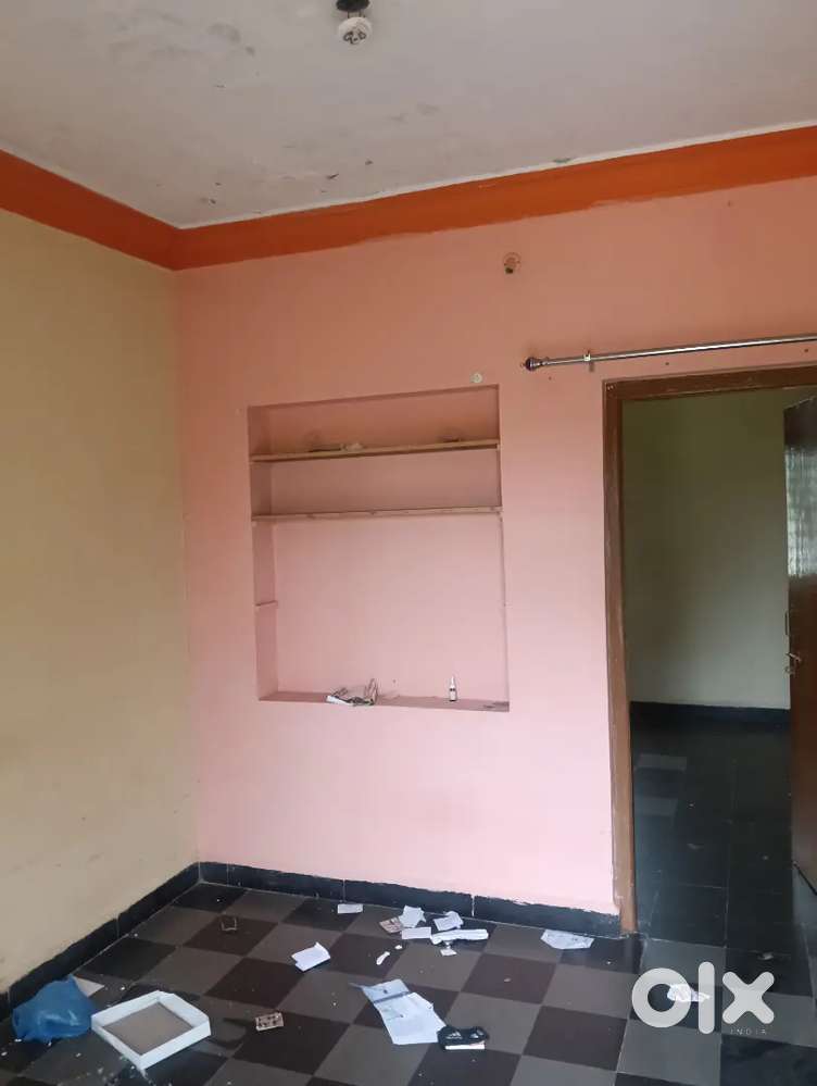 House.  For.    Lease.  1. Bhk.   6. Laks.