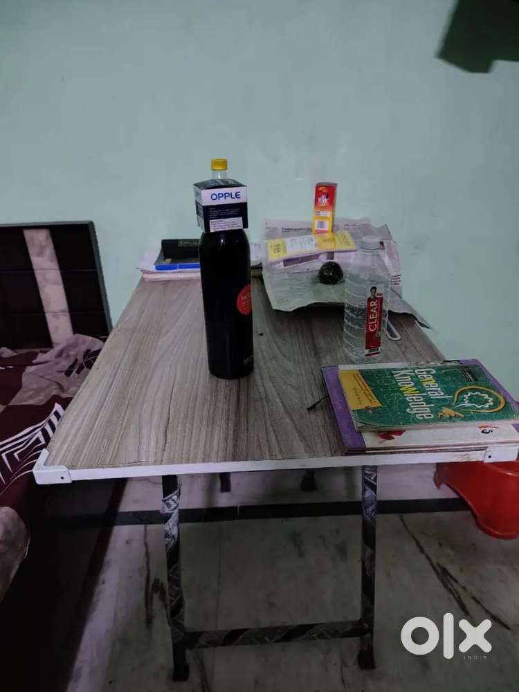 Table, Freeze Stand and Gas chulha