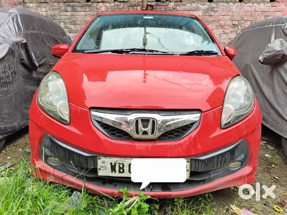 Honda Brio 2012 Petrol Well Maintained