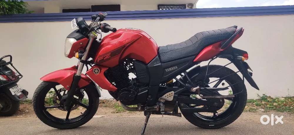 Single owner 2016  yamaha fz midship model