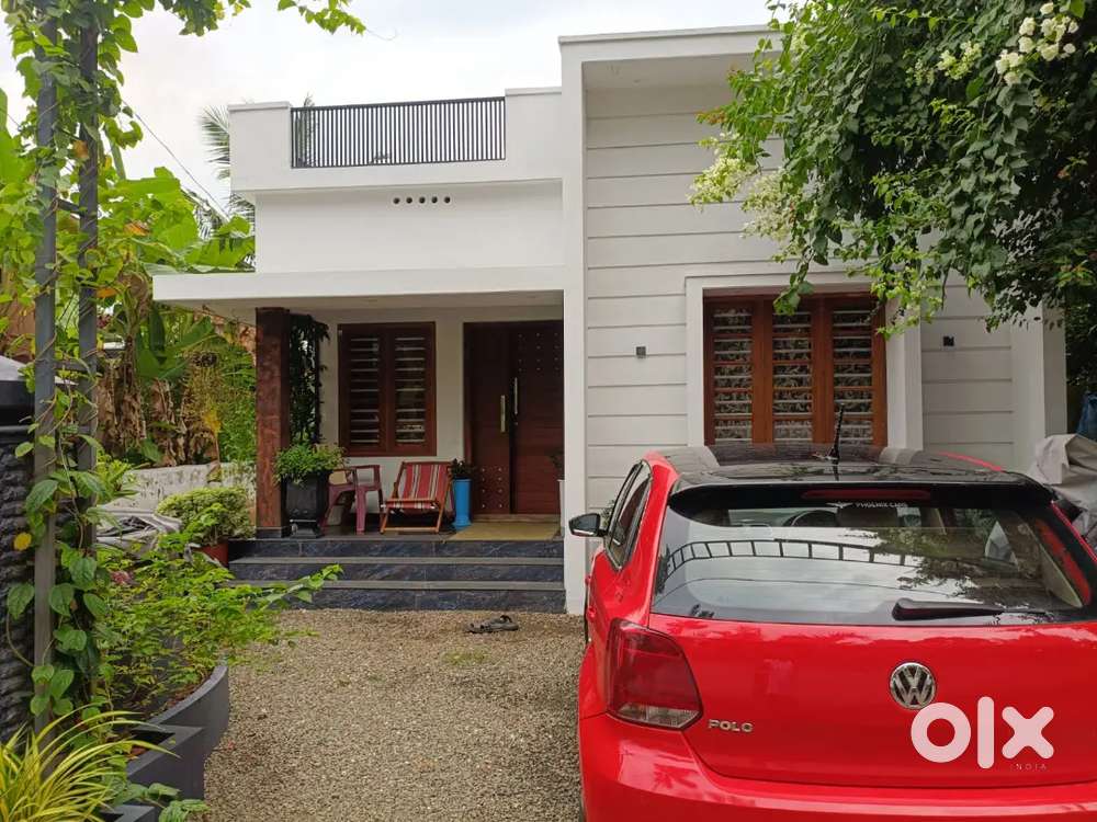 6 cent plot 1100 squre feet house