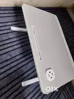 Laptop desk