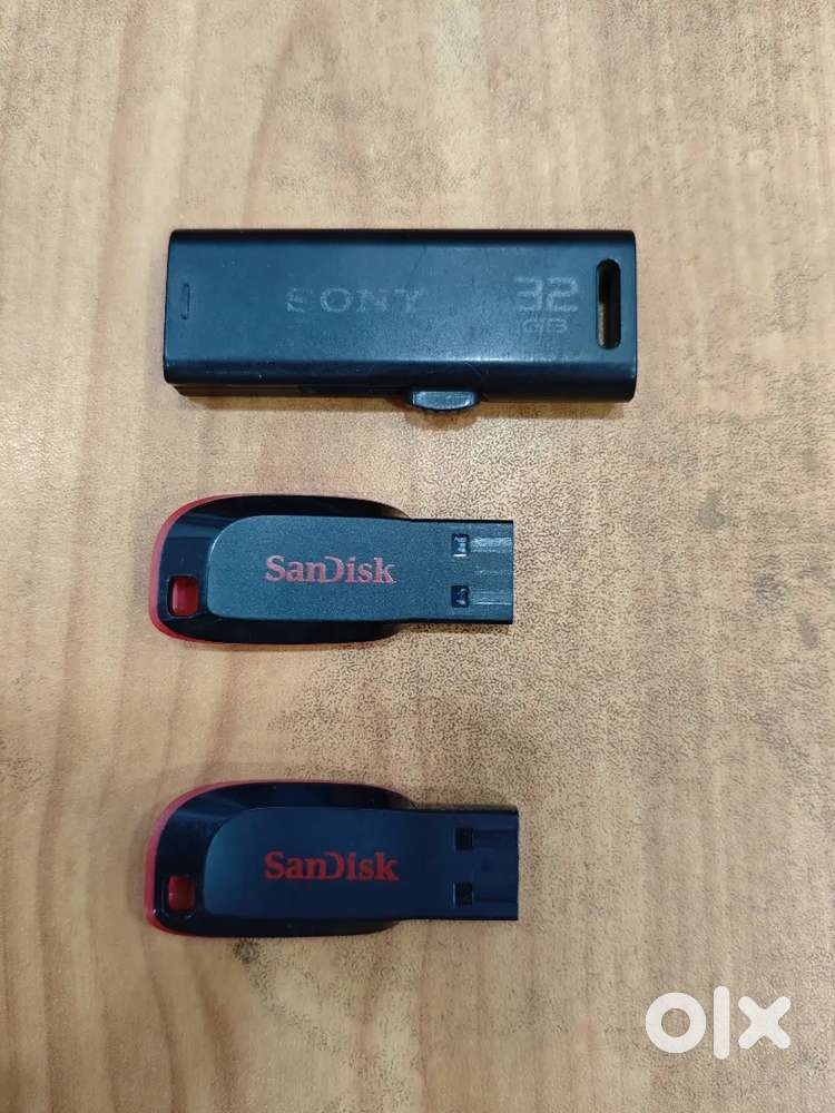 Sandisk 64 GB and Sony 32 GB Pendrives