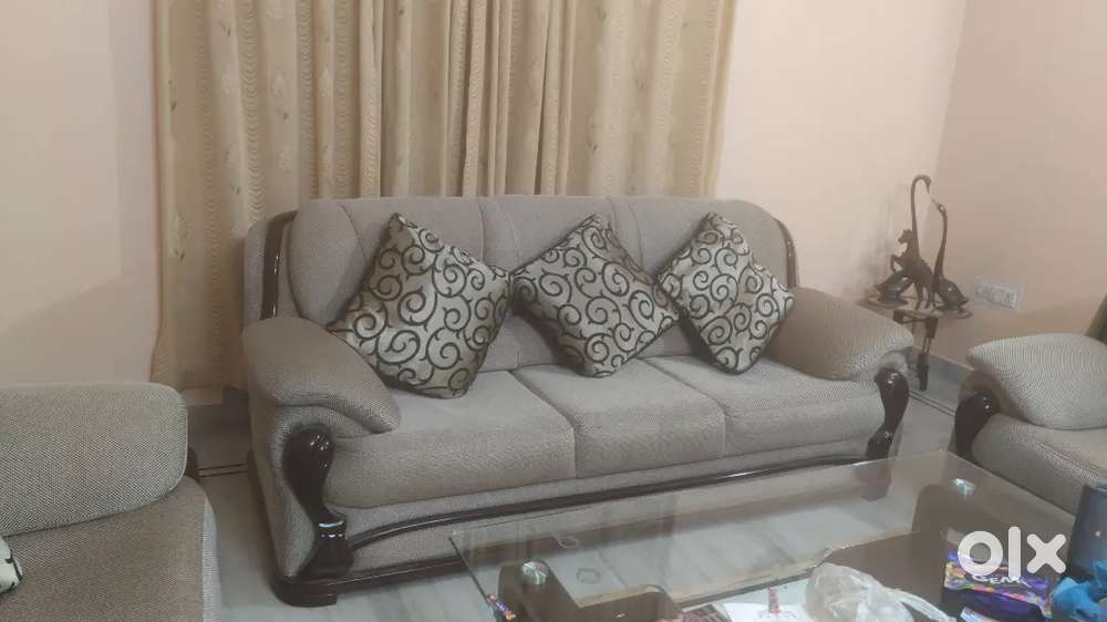 7 sheeter sofa set