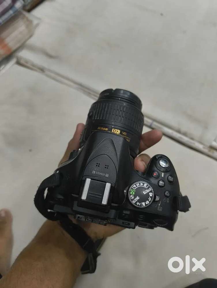 Nikon 5200