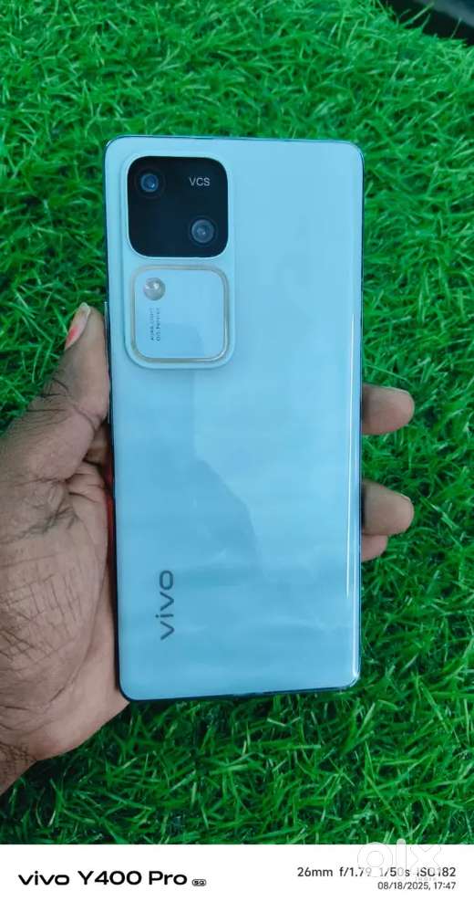 Vivo V30 5G All Available  12/256