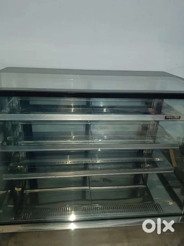 Display chiller freezer only 2 months old