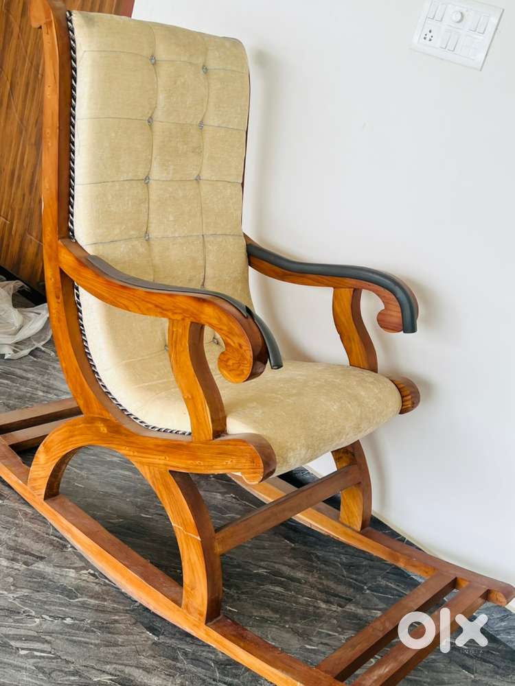 Sagoon wood Rocking chair for immediate sale made of Sagoon wood