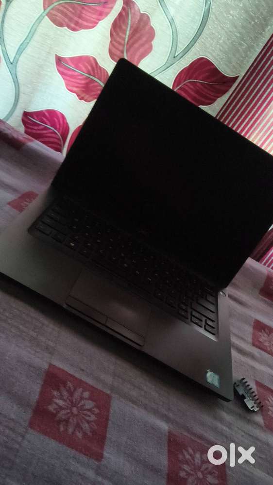 Dell latitude 5400 touchscreen i5 8th gen 16 ram 238 storage