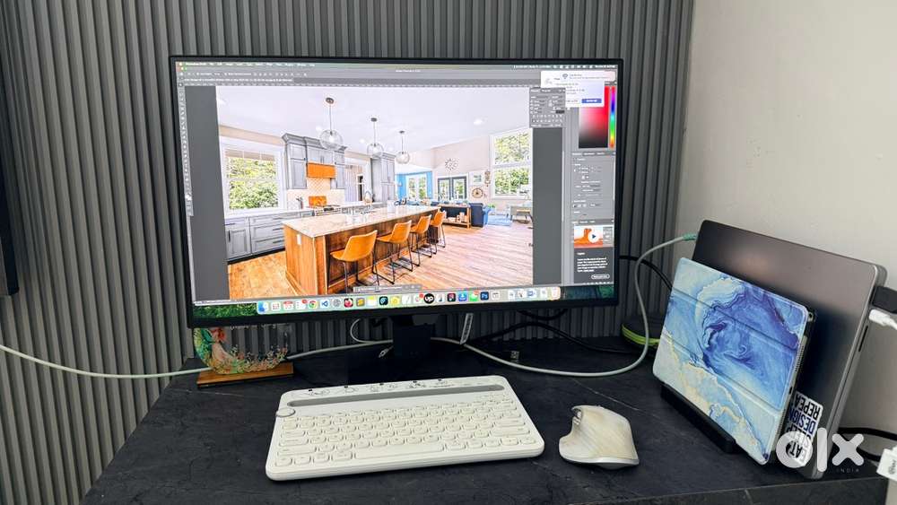 1 Month Old BenQ Monitor