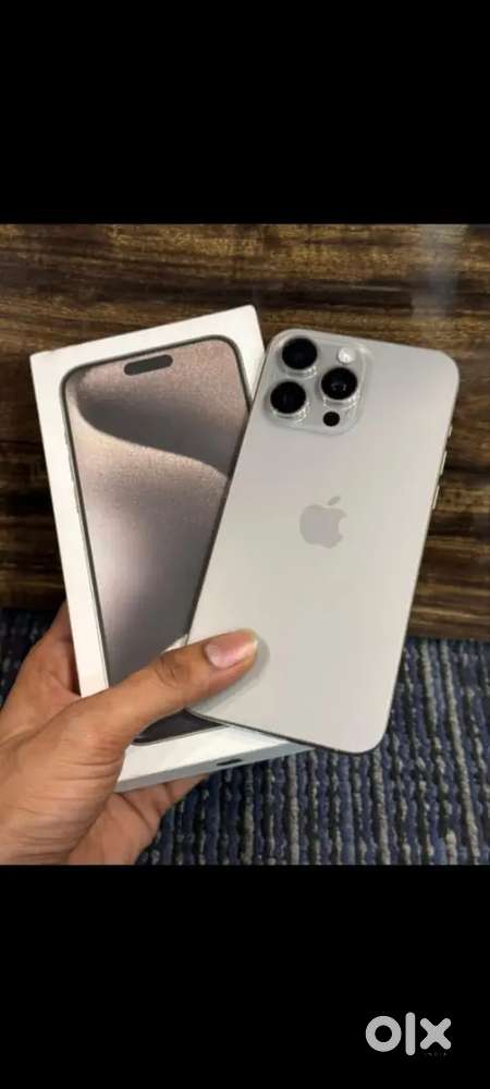 I PHONE 15 PRO MAX IN 512GB ITS FULL NEW N REFURBISHED WITH BILL N BOX
