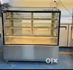 Cake display