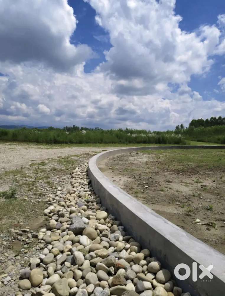 Cheap Plots Available