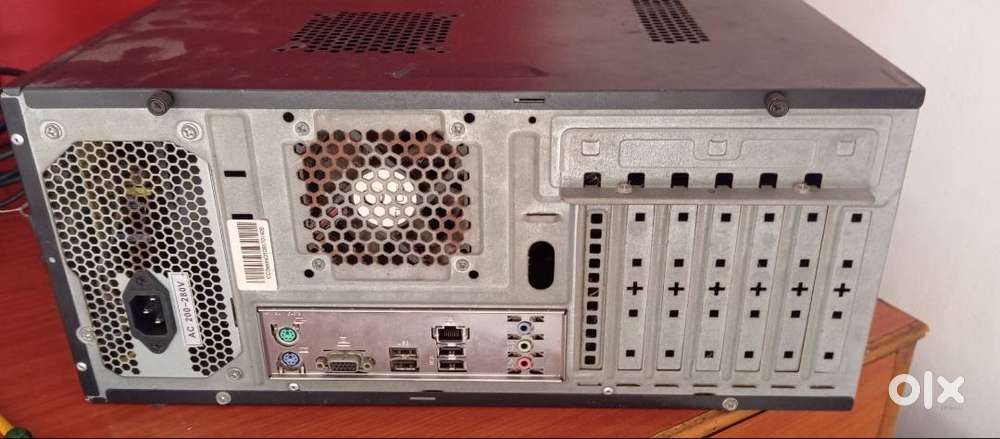 Intel i3,1tb hdd,8 gb ram,cd driver and all ports