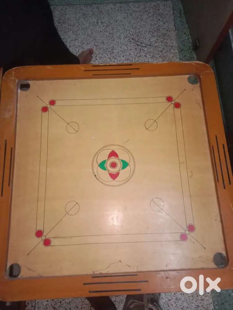 King size carrom board